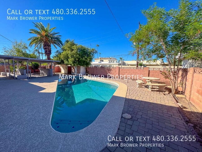 Photo - 910 E La Jolla Dr