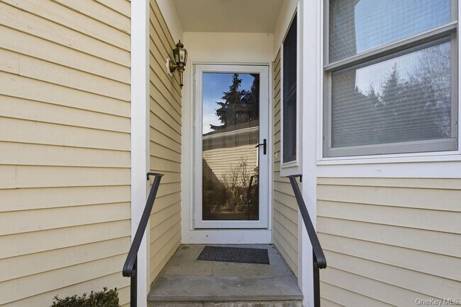 Photo - 305 Glenwood Dr