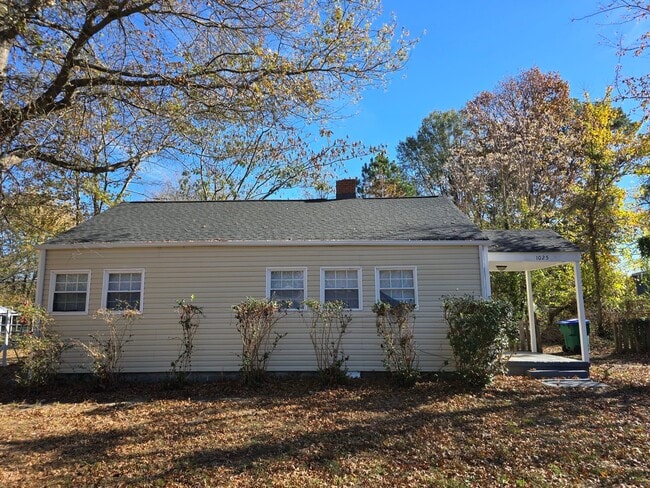 Photo - 1025 Bradley Ln