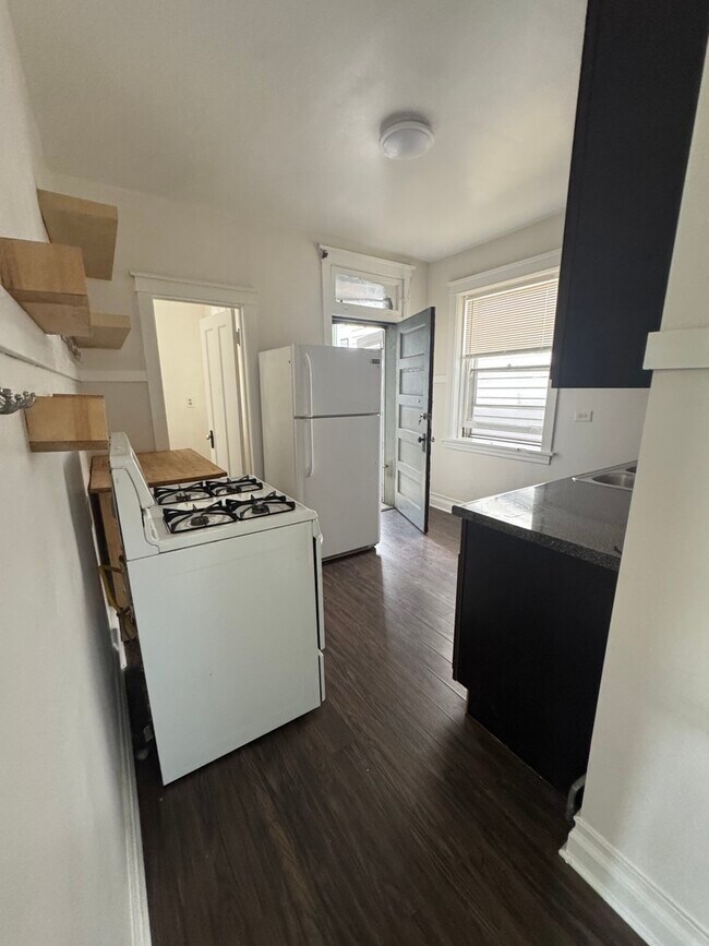 Photo - 3008 W Cullom Ave