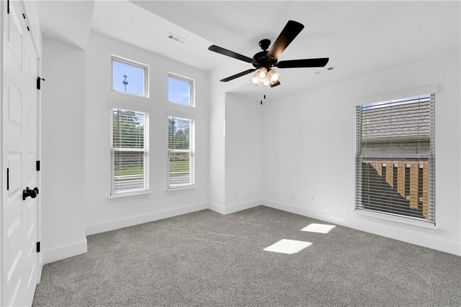 Photo - 1410 Emmerson St