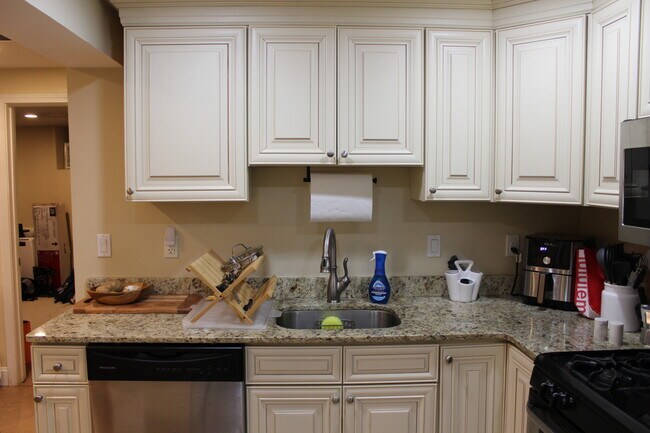 Photo - 76 Foster St Unit #B