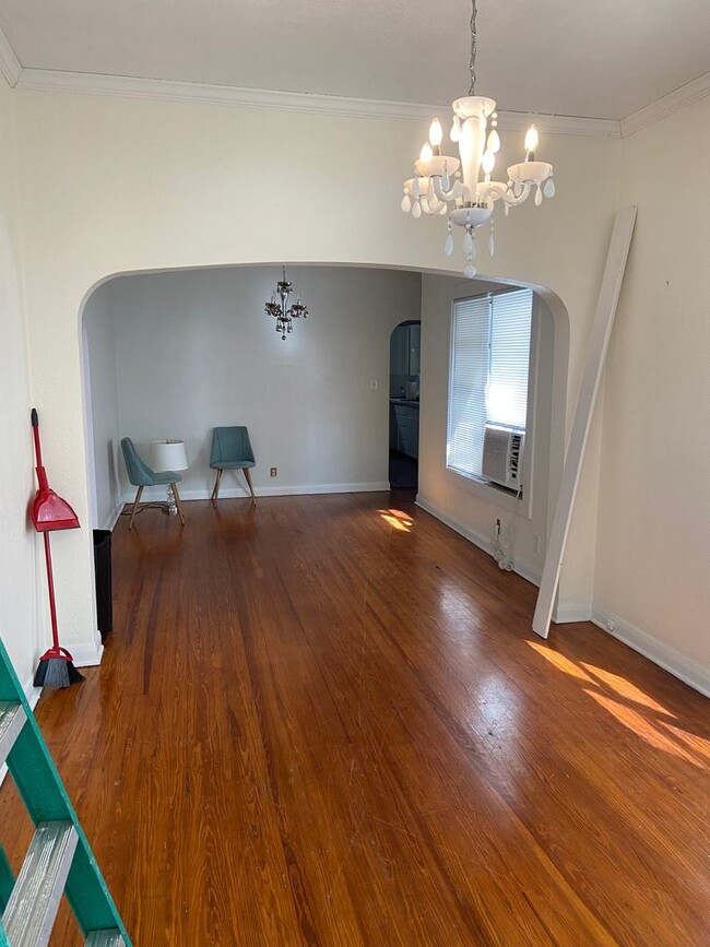 Photo - North Hyde Park Three Bedroom Bungalow in Plant High School District