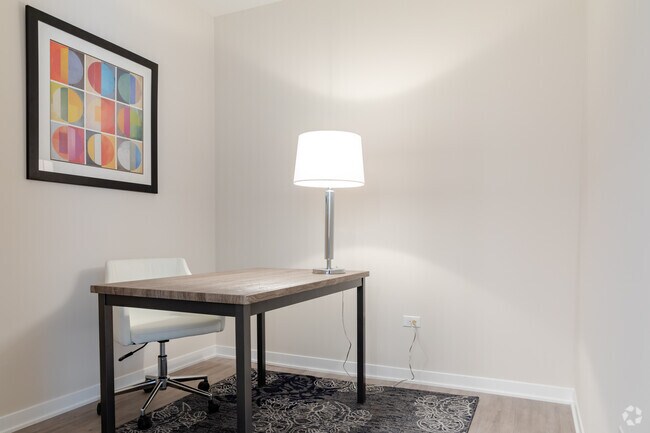 1BR 1BA + Den - 913SF