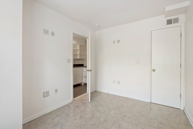 966 Mt Olivet Rd NE Unit 2