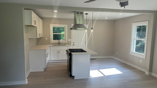 Photo - 2071 W Flat Shoals Ter