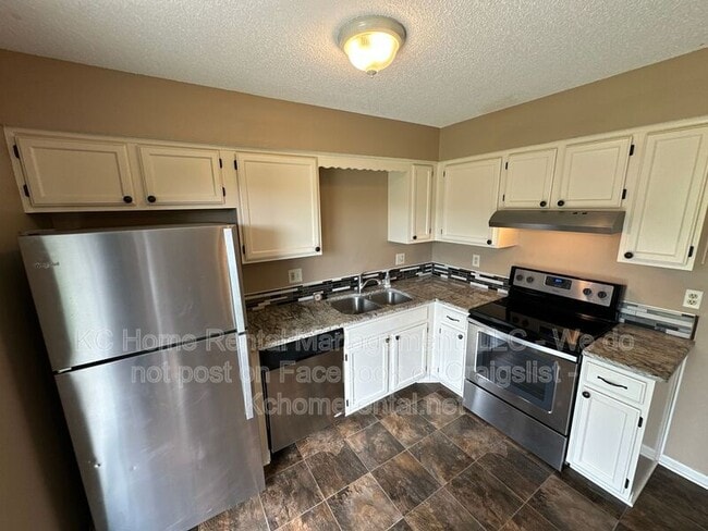Photo - 413 Lee Dr