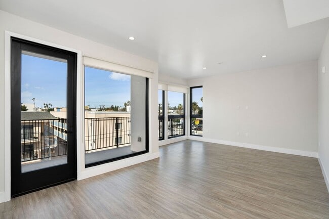 Photo - 5550 Bonner Ave Unit 406