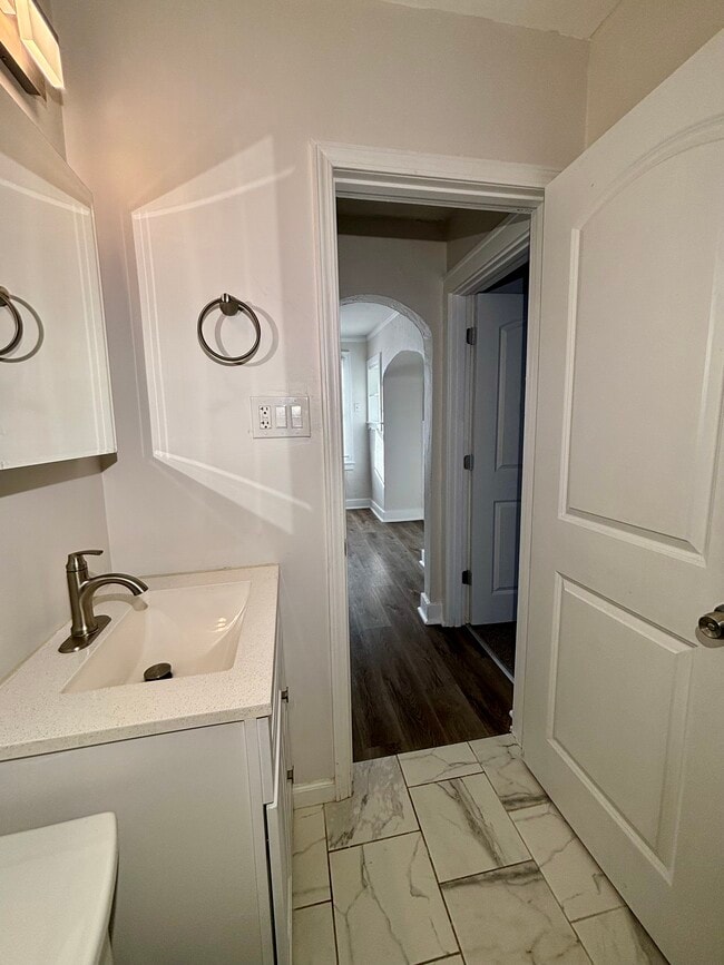 Photo - 1069 Eaton Rd