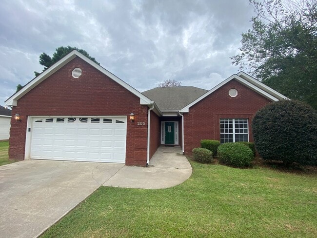 Building Photo - 205 Drayton Ct
