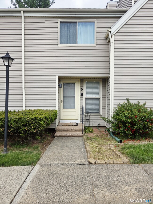 Photo - 5 Cherokee Ct Unit 5