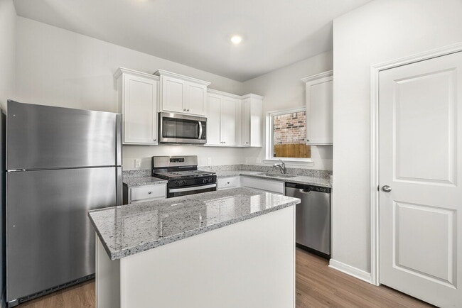 Photo - 428 San Miguel Crk Dr