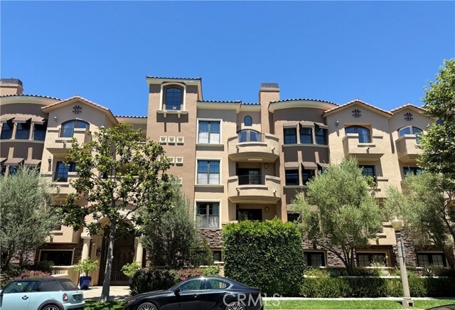 Photo - 12045 Hoffman St Unidad 405
