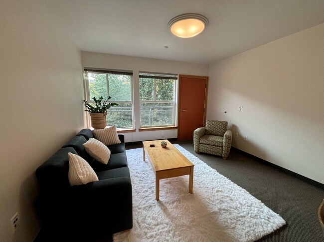 living room - Nordheim Court UW Student Apartments