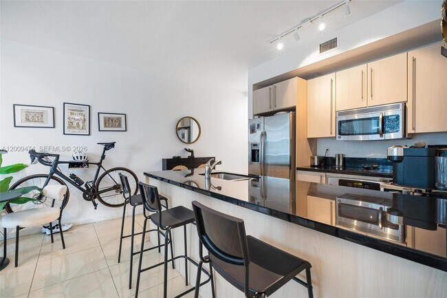 Photo - 79 SW 12th St Unit 2908-S