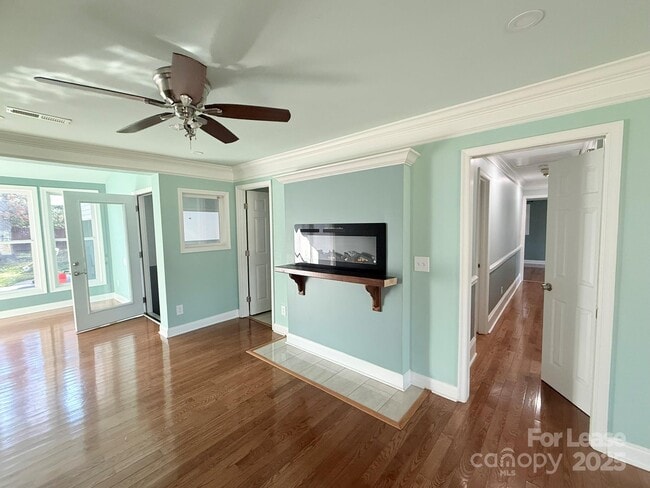 Photo - 6124 Williams Rd