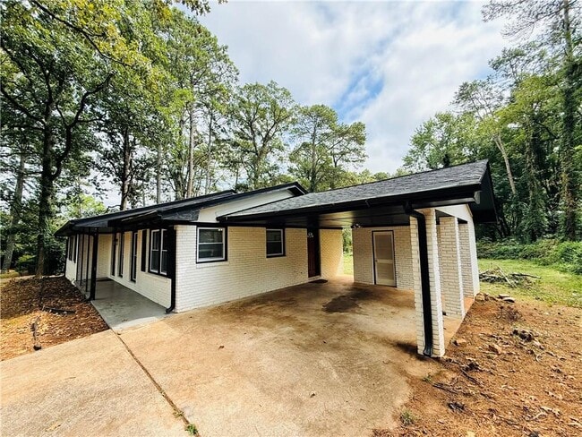 5456 Brownlee Rd SW