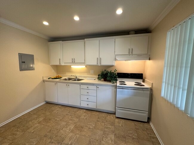 Plan B - Kitchen