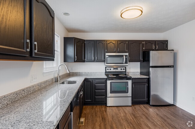 Building Photo - Village of Amesbury Rental
