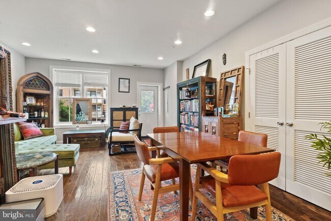 Photo - 1018 13th St SE Unit 2