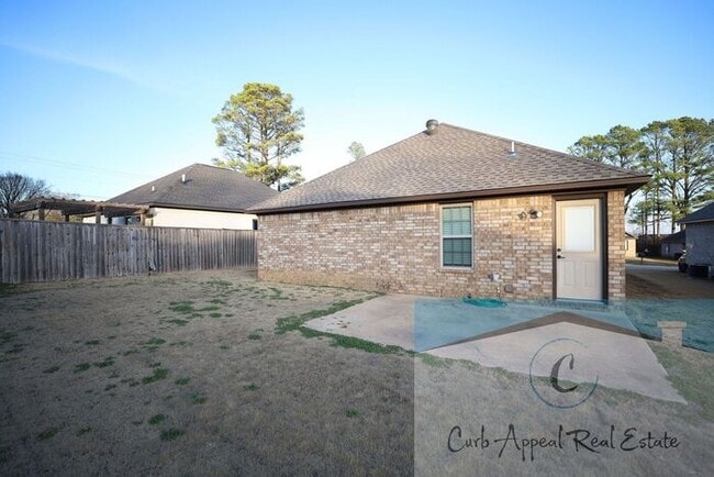 Photo - 3 bed / 2 bath home in Jonesboro