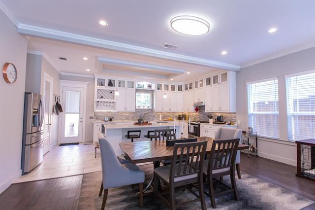 Photo - 902 S Marlborough Ave