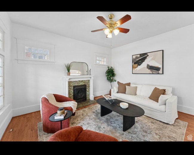 Photo - 467 S 1300 E