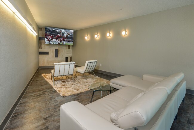 Mingle Room