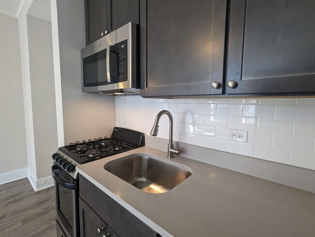 Photo - 2779 N Milwaukee Ave Unit 234