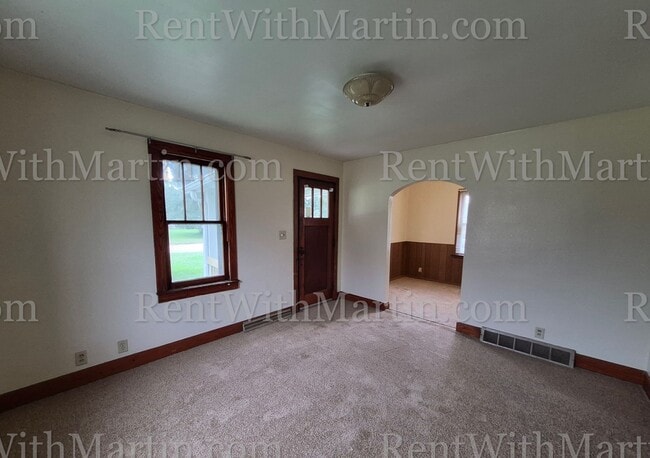 1359 Garden Ave