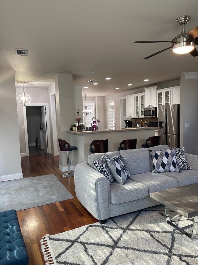 Photo - 1423 Kilchis Falls Way