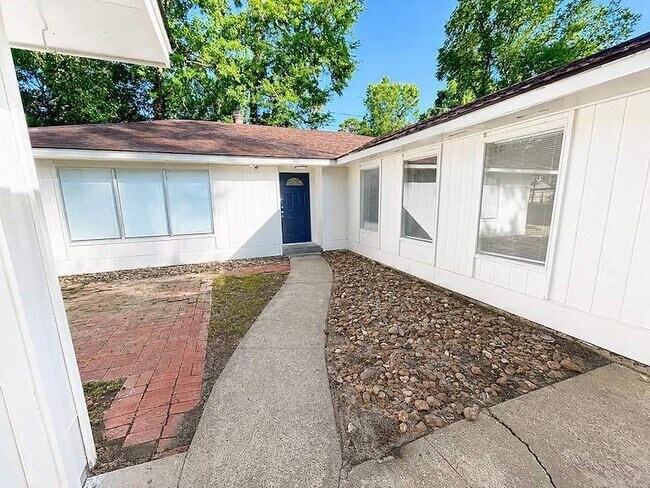 Photo - 17150 Port O Call St