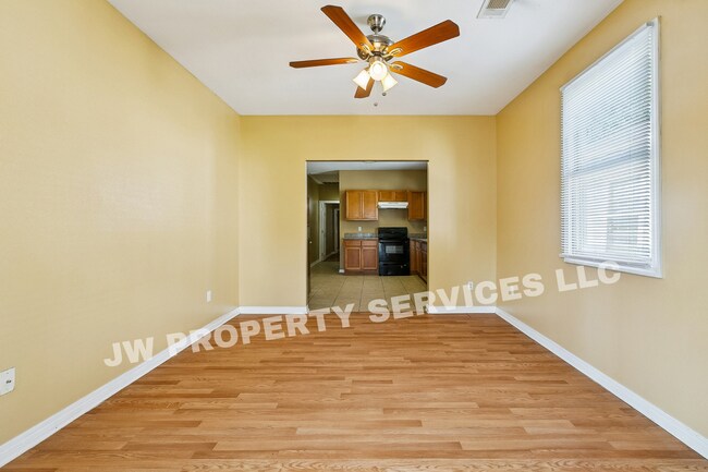 2522 N Tonti St Unit 2522 N. Tonti St