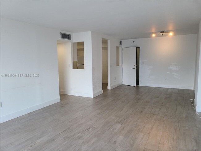 Photo - 2851 NE 183rd St Unit 1812E