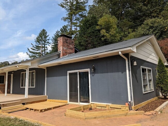 Photo - What a VIEW! Beautiful 3BD/2BA Ranch Style House in Speedwell Acres offered exclusively by Wester...