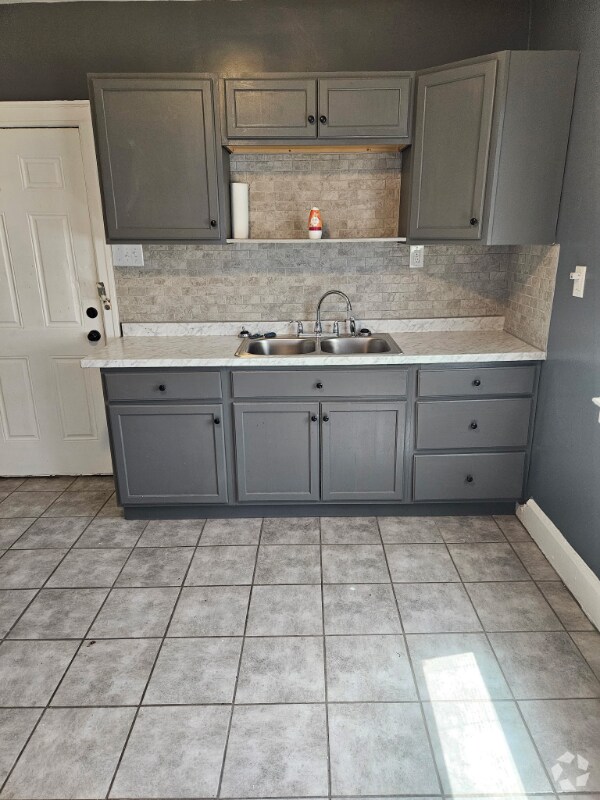 Building Photo - 7342 Wykes St Unit Upper Rental