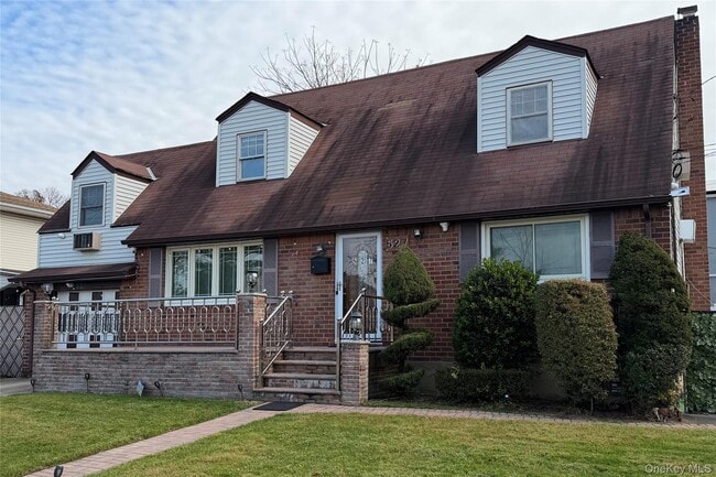 Building Photo - 527 Cameron St Unit 2