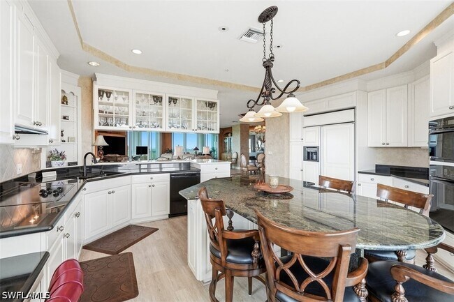 4801 Island Pond Ct Unidad 801