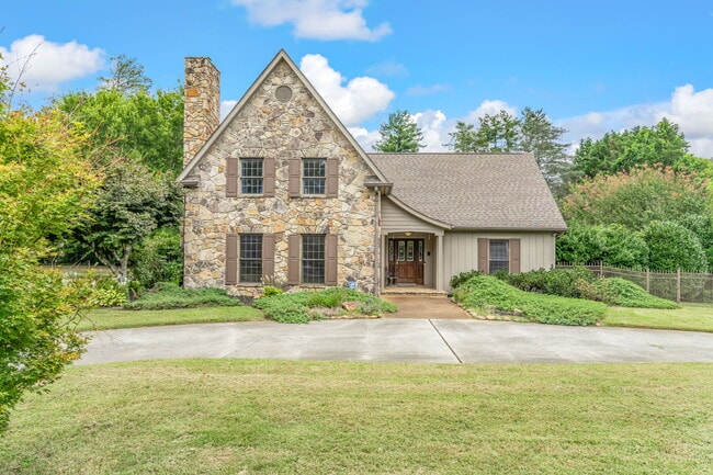 Building Photo - 2016 Rivergate Dr Rental