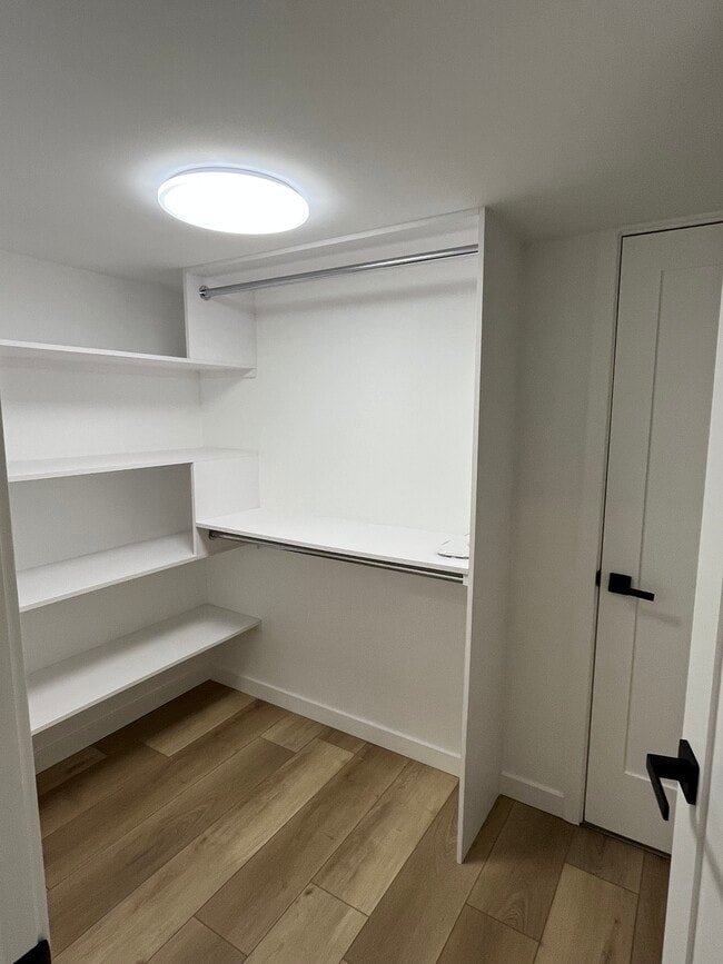 11222 Greenlawn Ave