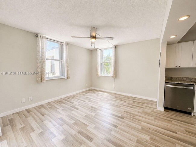 20200 W Country Club Dr Unit PH16