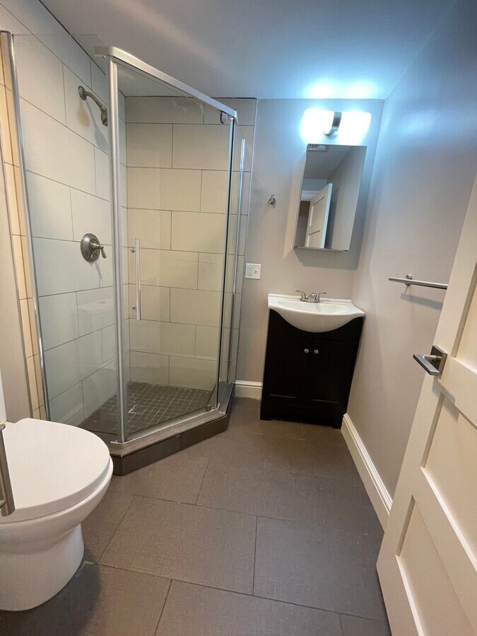 Photo - 124 Berkshire St Unidad 5