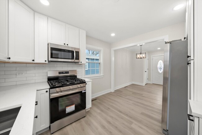 Photo - 7318 113th St