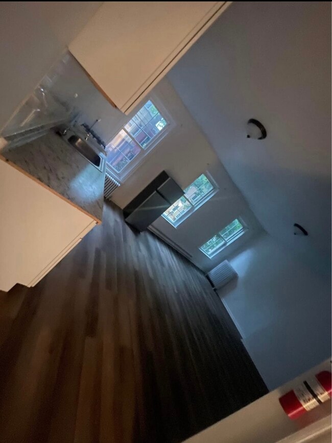 Photo - 304 S 6th St Unit 2F