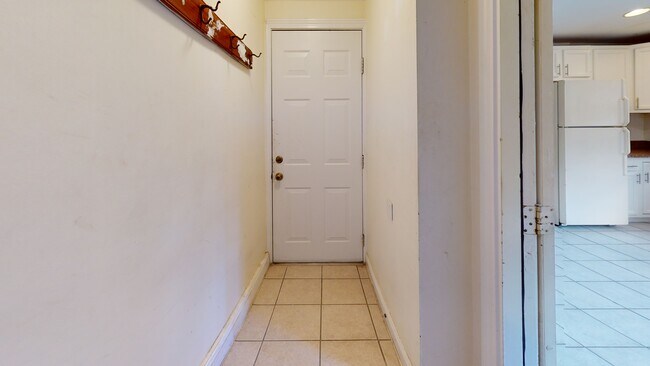 24 Kelley Ct Unit 24