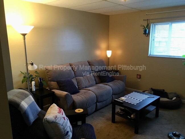 Photo - 606 S Mathilda St Unidad 2