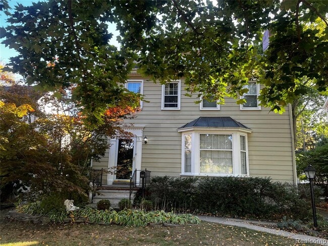 Building Photo - 1072 Ridgedale Ave