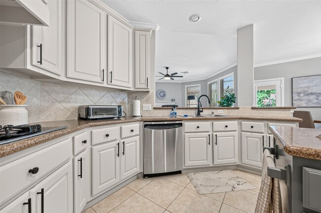 Photo - 27 E Shale Creek Cir