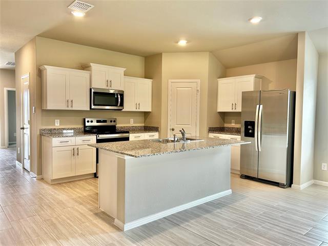 Photo - 16432 Severn Ln