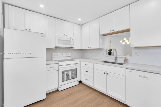 Photo - 218 NE 12th Ave Unit 302